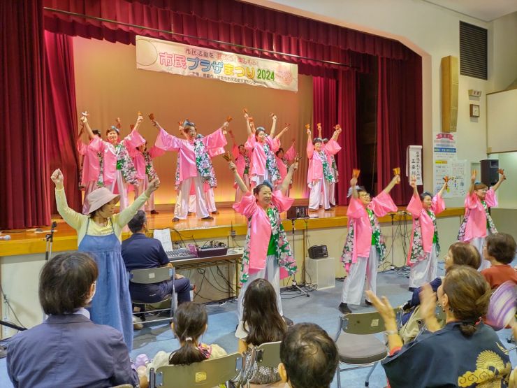 新衣装で登場の「岩倉鳴子おどりの会 五条川桜」